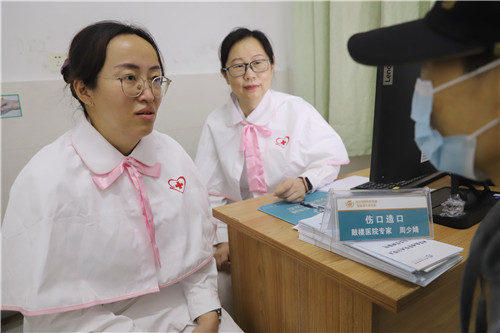 14.傷口造口 周少婧.jpg